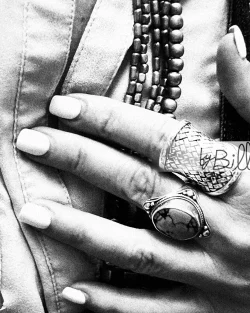 photographie prise lors de la féria de Nîmes. Gros plan sur les fêtards